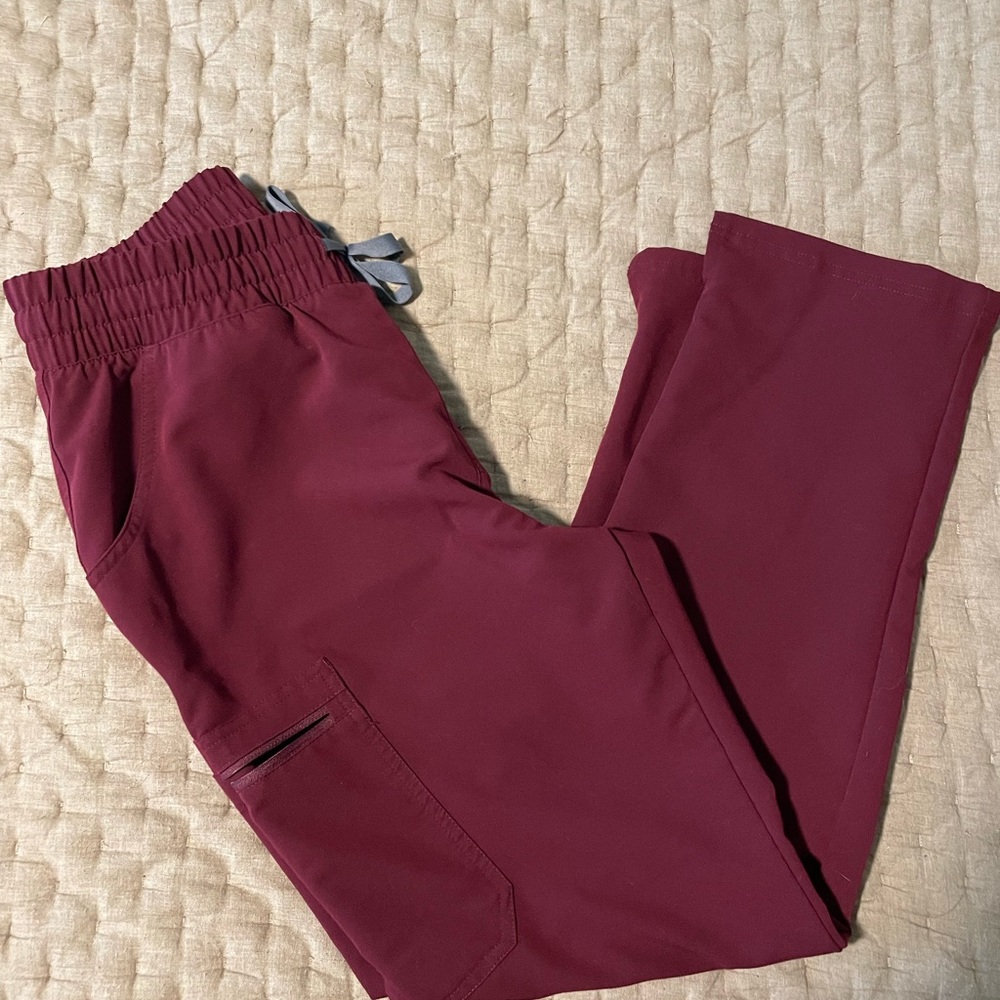 Figs scrub pants- Yola high waisted petite skinny